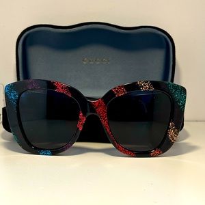 NWT Gucci Sunglasses - Multicolor 🌈